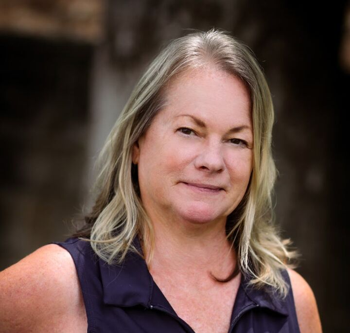 Sandra LePorin,  in Bluffton, Paracle