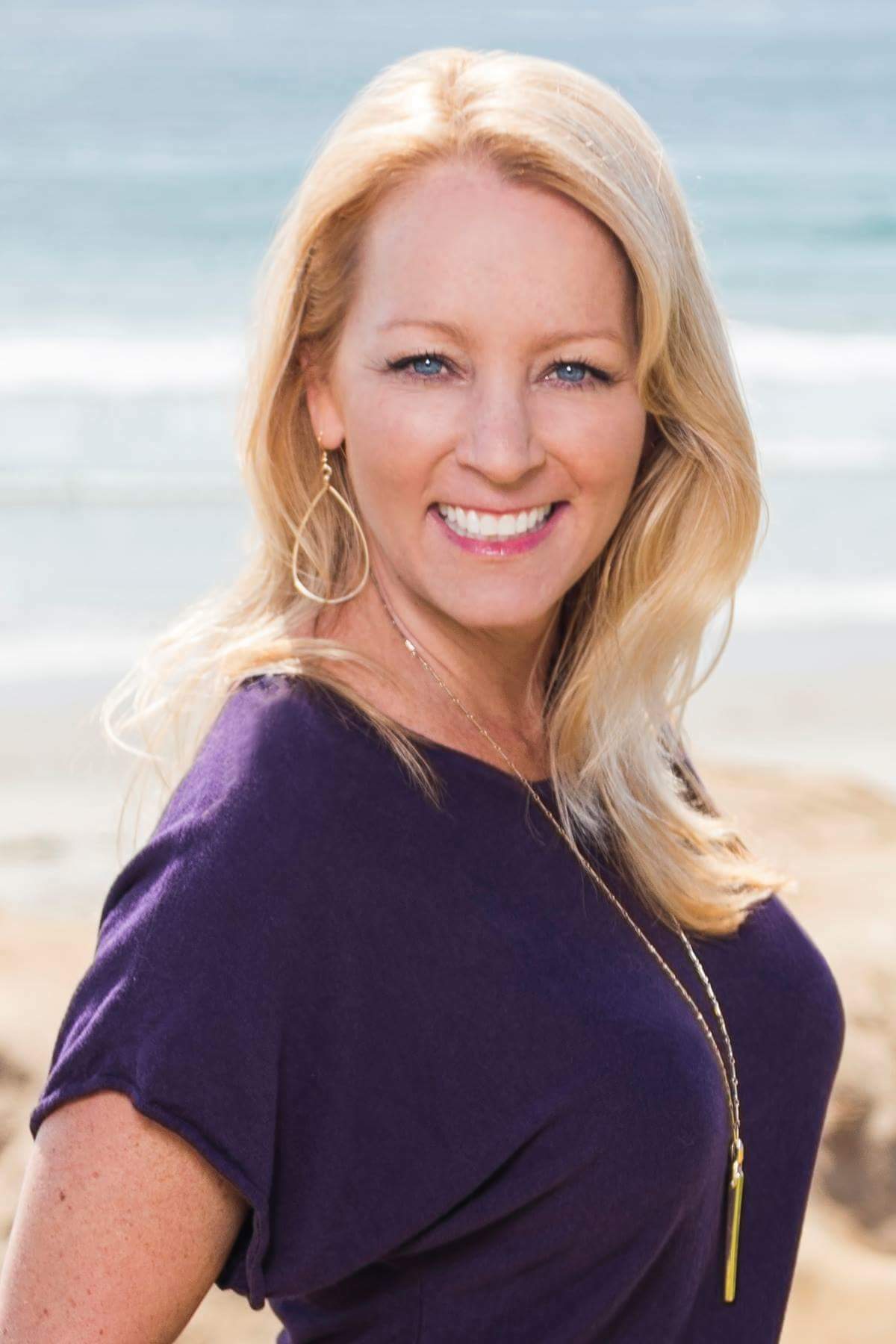 Julie Giesen, Real Estate Salesperson in San Diego, Affiliated