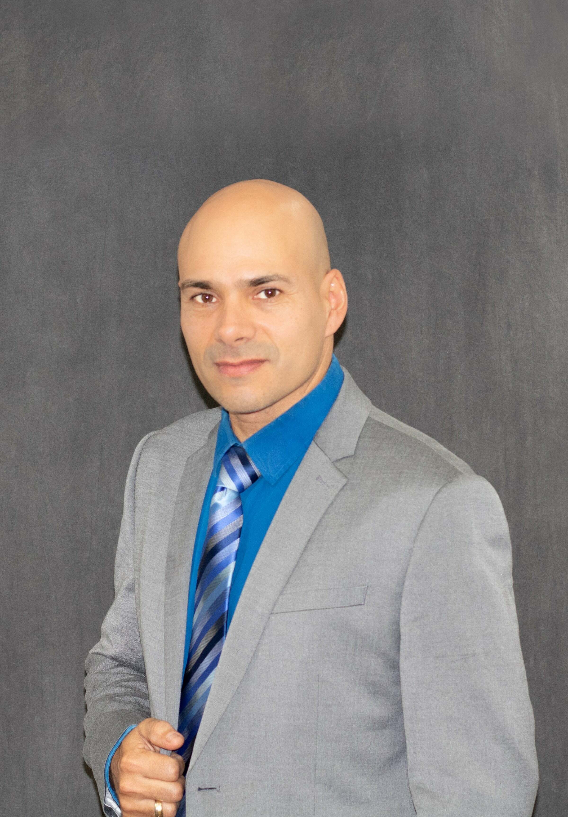 Javier Lopez, Real Estate Salesperson in Coral Springs, Tenace Realty
