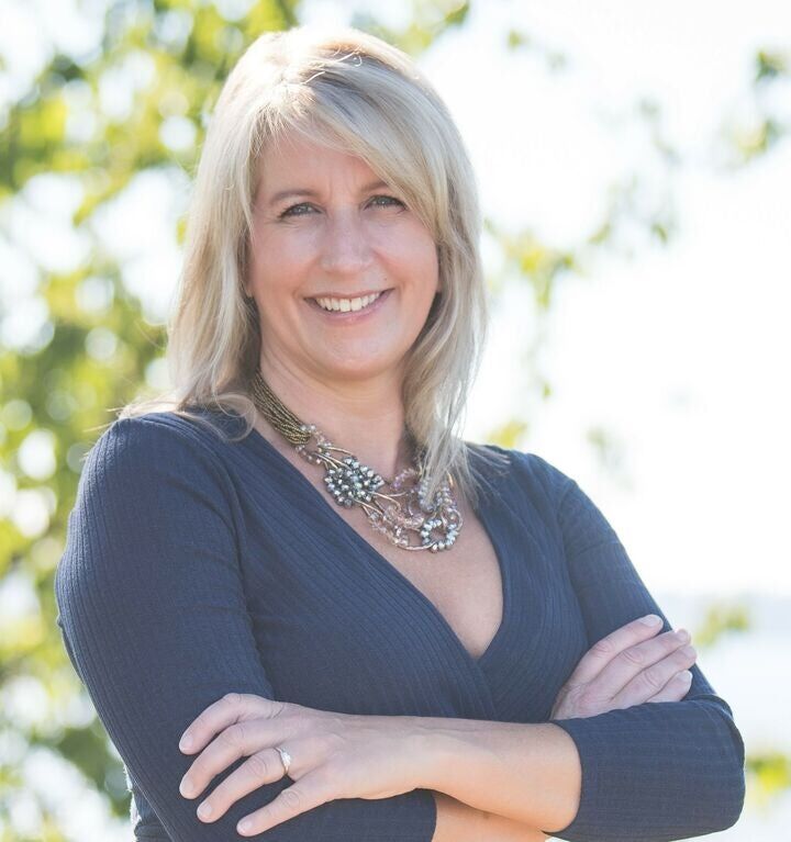 Tana Whitehead, Real Estate Salesperson in Punta Gorda, Sunstar Realty