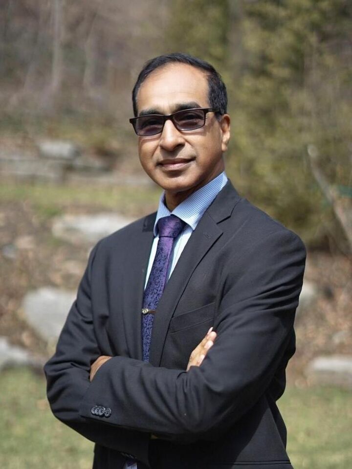 Iftekhar Uddin,  in Toronto, Coldwell Banker The Real Estate Centre, Brokerage