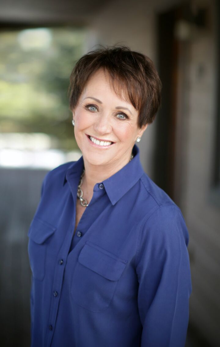 Sally Randall, Real Estate Salesperson in Pine, Bishop Realty