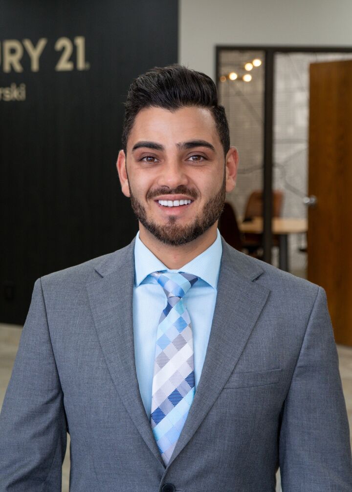 Ali Osman, Real Estate Salesperson in Dearborn Heights, Curran & Oberski