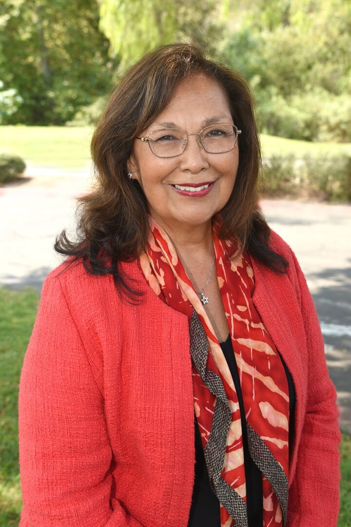 Elizabeth Garcia, Real Estate Salesperson in Alta Loma, Experience