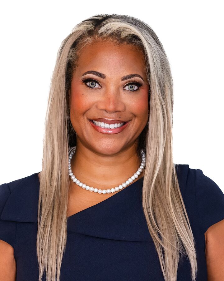 Osa Benson,  in Greenville, Caine