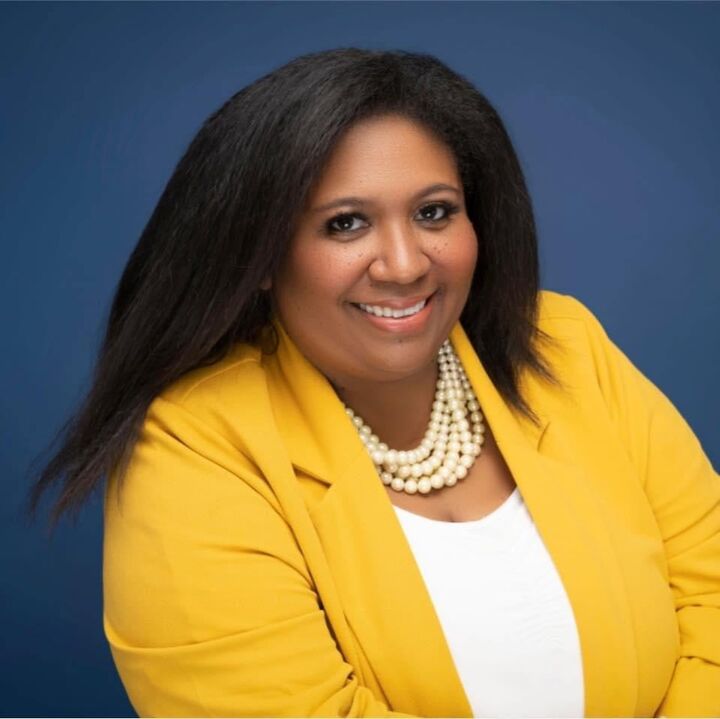 Vikki Hill-Gonzalez, Real Estate Salesperson in Las Vegas, Americana