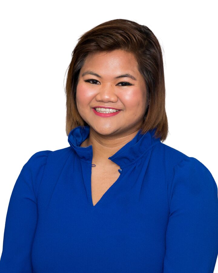 Amy Thach,  in Saint Petersburg, Wolf's Crossing Realty