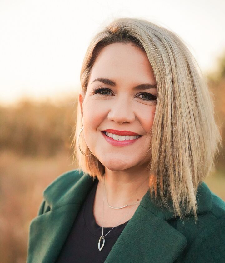 Laura Osborn, Real Estate Salesperson in Elkhorn, The Good Life Group