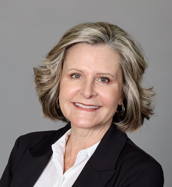Angel OConnell, Real Estate Salesperson in Centerville, Heritage
