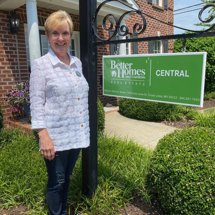 June Skeen, Real Estate Salesperson in Hurricane, Central