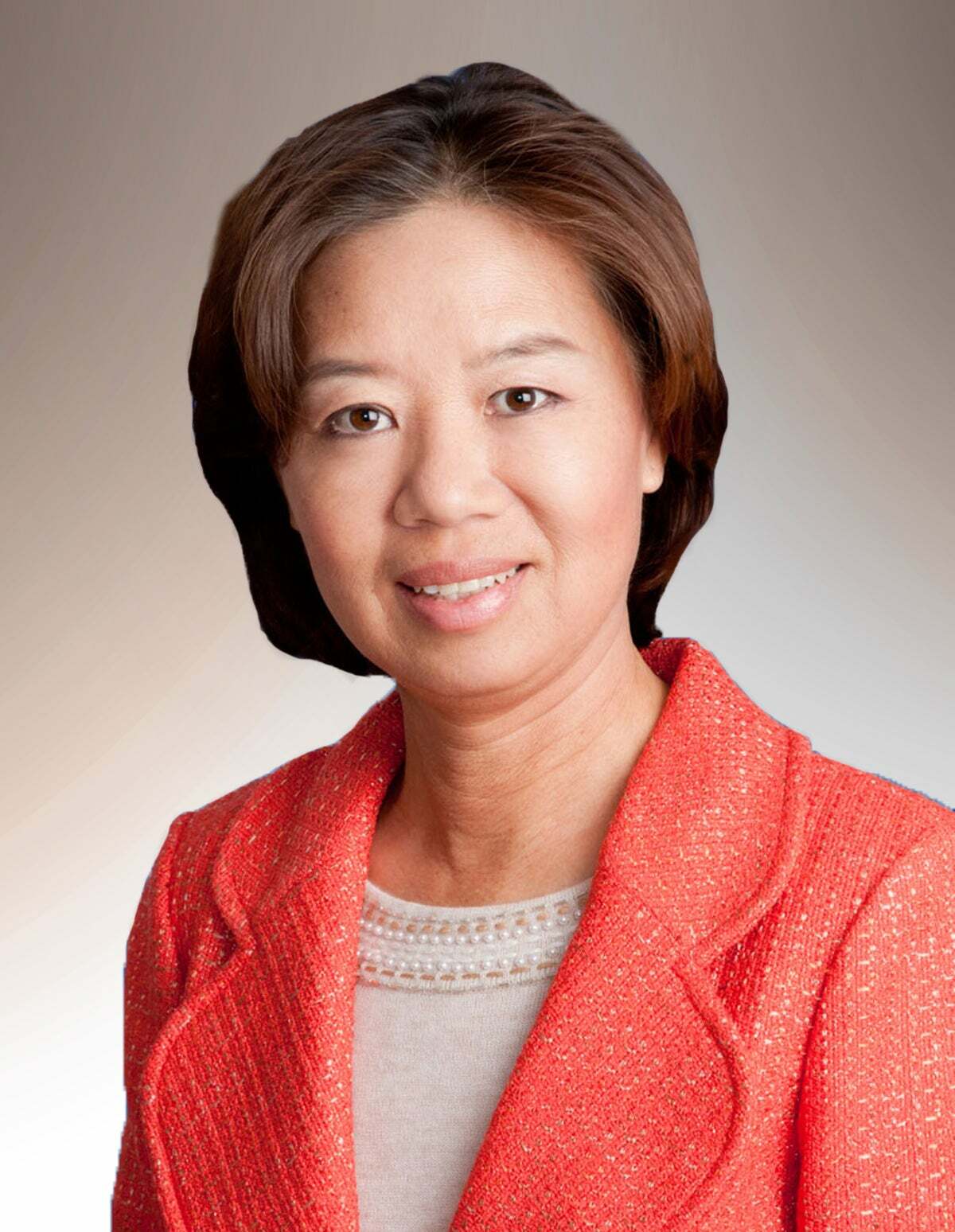 Vera Wang, REALTOR® in Honolulu, Advantage Realty