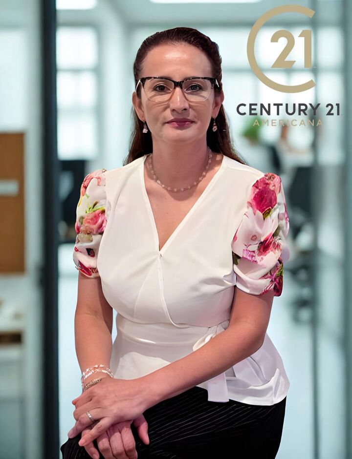 Barbara Herrera, Real Estate Salesperson in Las Vegas, Americana