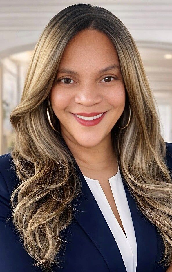 Rochelle Ridgell,  in Lansing, Professionals