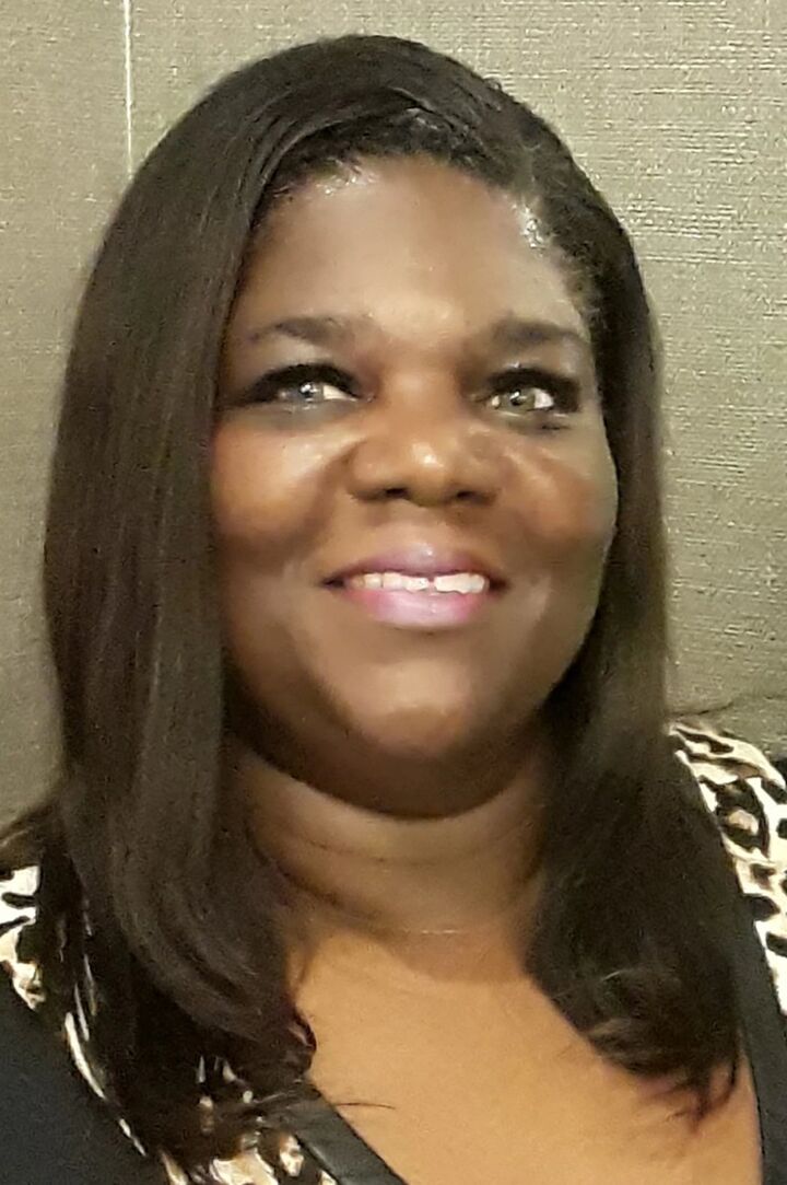 Regina Mann, Real Estate Salesperson in Apollo Beach, Beggins Enterprises