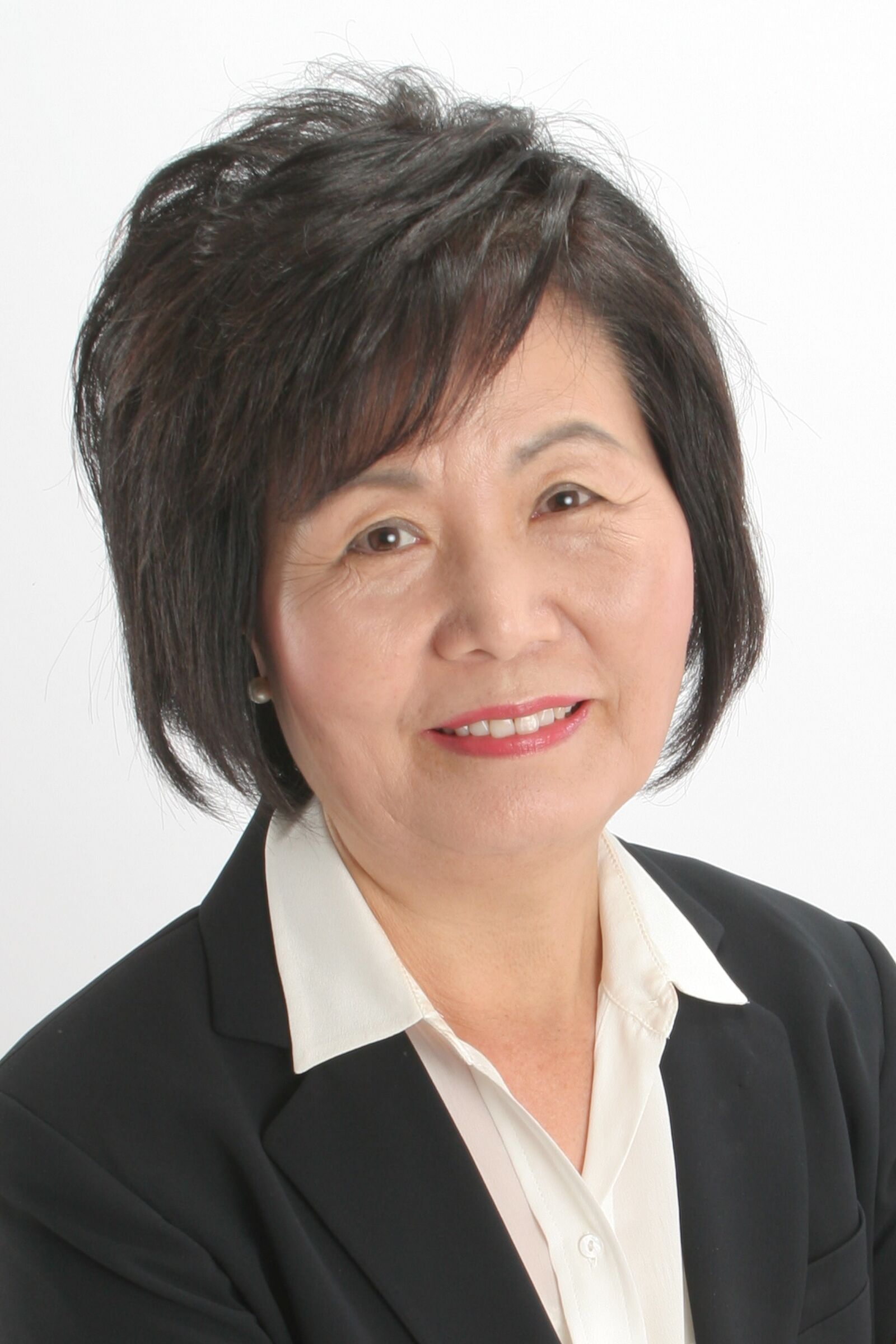 Jung "Jenny" Lee