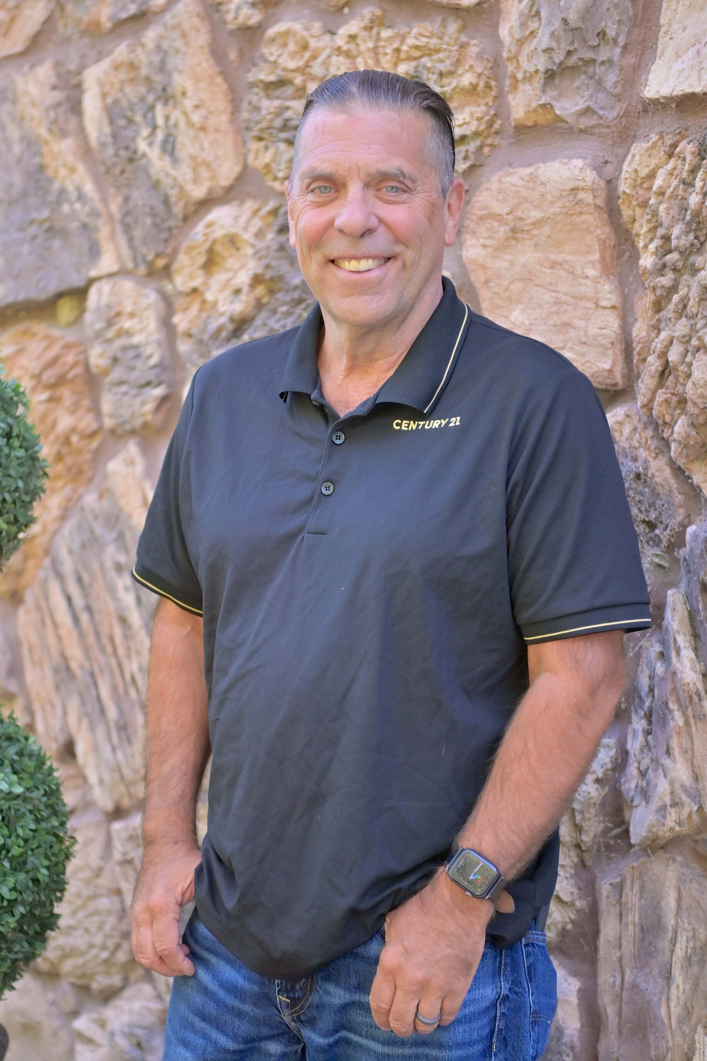 Steve Devore, Real Estate Broker in Bloomington, Quest