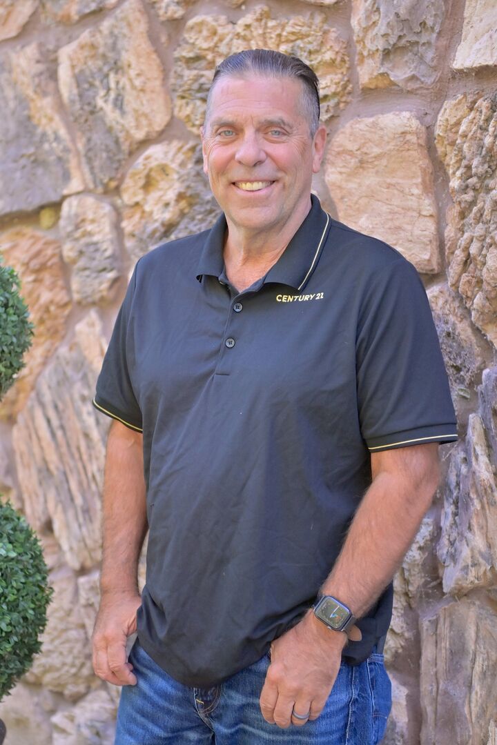 Steve Devore, Real Estate Broker in Bloomington, Quest