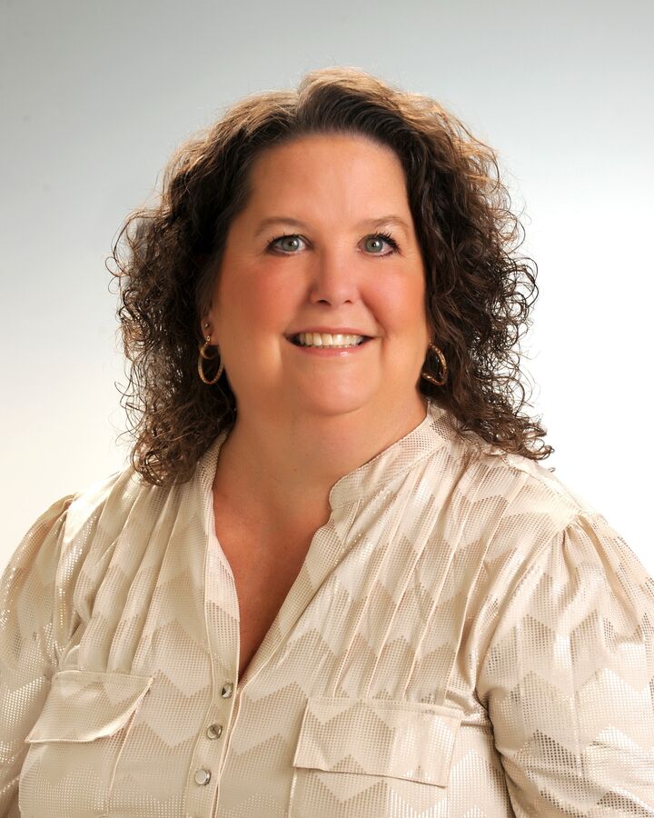 Ann Osborne,  in Cross Lanes, Central