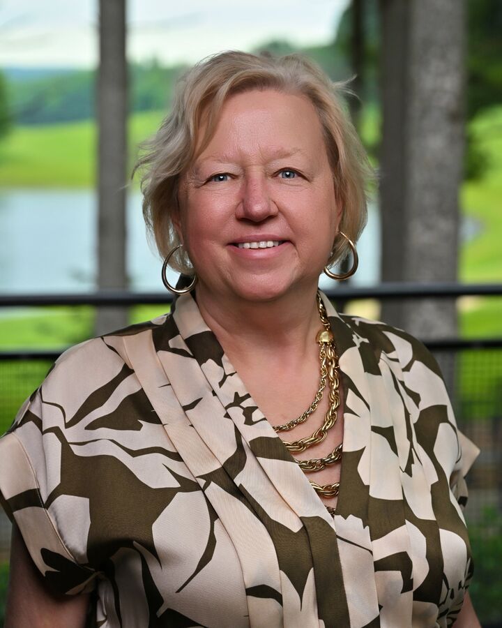 Kari O'Neill Gorz,  in Clarkston, Professionals