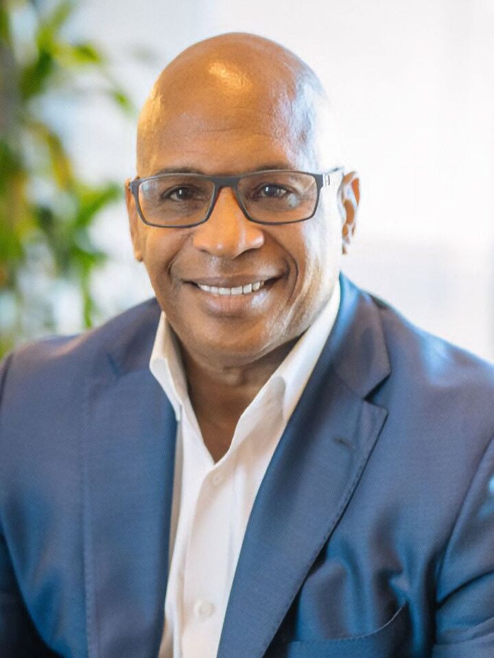 Rene Broussard, Real Estate Salesperson in San Diego, Affiliated