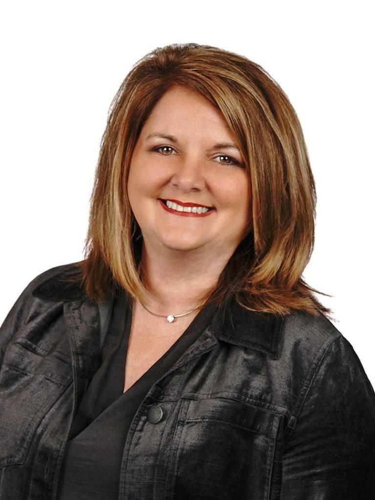 ANGELA FULLER, Real Estate Salesperson in Longview, Lenhart Properties, Inc.