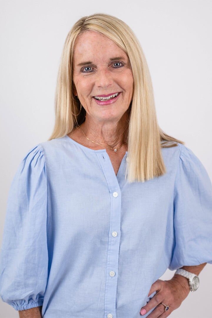 Cindy Helms, Associate Real Estate Broker in Beloit, Affiliated