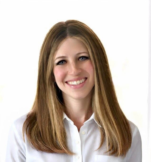 Leah (Lisa) Scheininger,  in Woodbury, Realty Connect