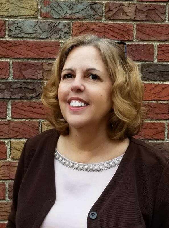 Elaine Marsden, Real Estate Salesperson in Saint Louis, Premier Group