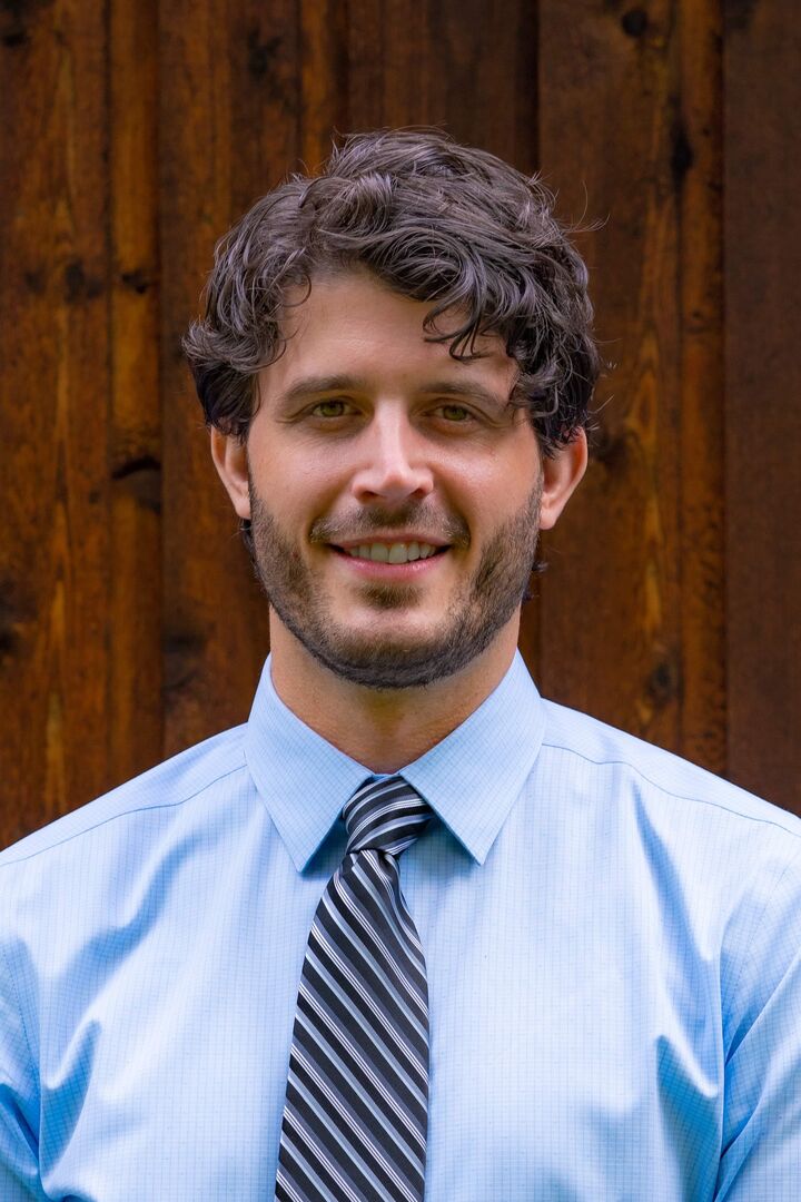 Kaleb Rosenberg,  in Seattle, Windermere