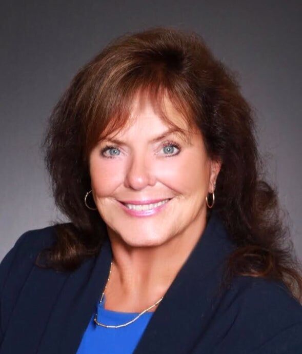 Lori Rosser, Sales Associate in Kitty Hawk, Seaside Realty