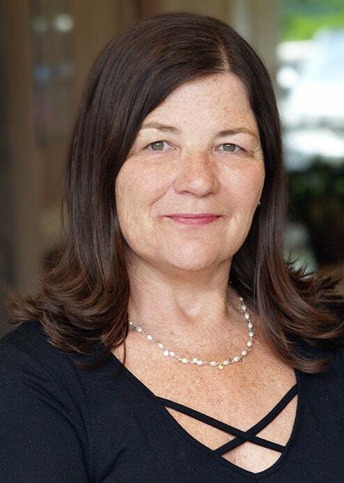 Lynne Griffin, Real Estate Broker in Morehead City, Coastal Advantage