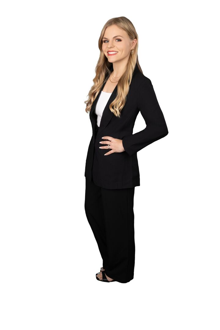 Kayla Galvan, Real Estate Salesperson in Menifee, Associated Brokers Realty