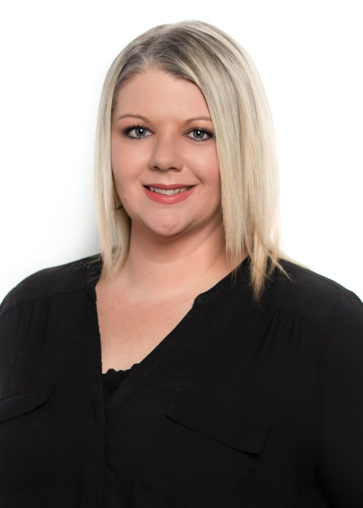 Natalie Baker, Real Estate Salesperson in Lewiston, Price Right