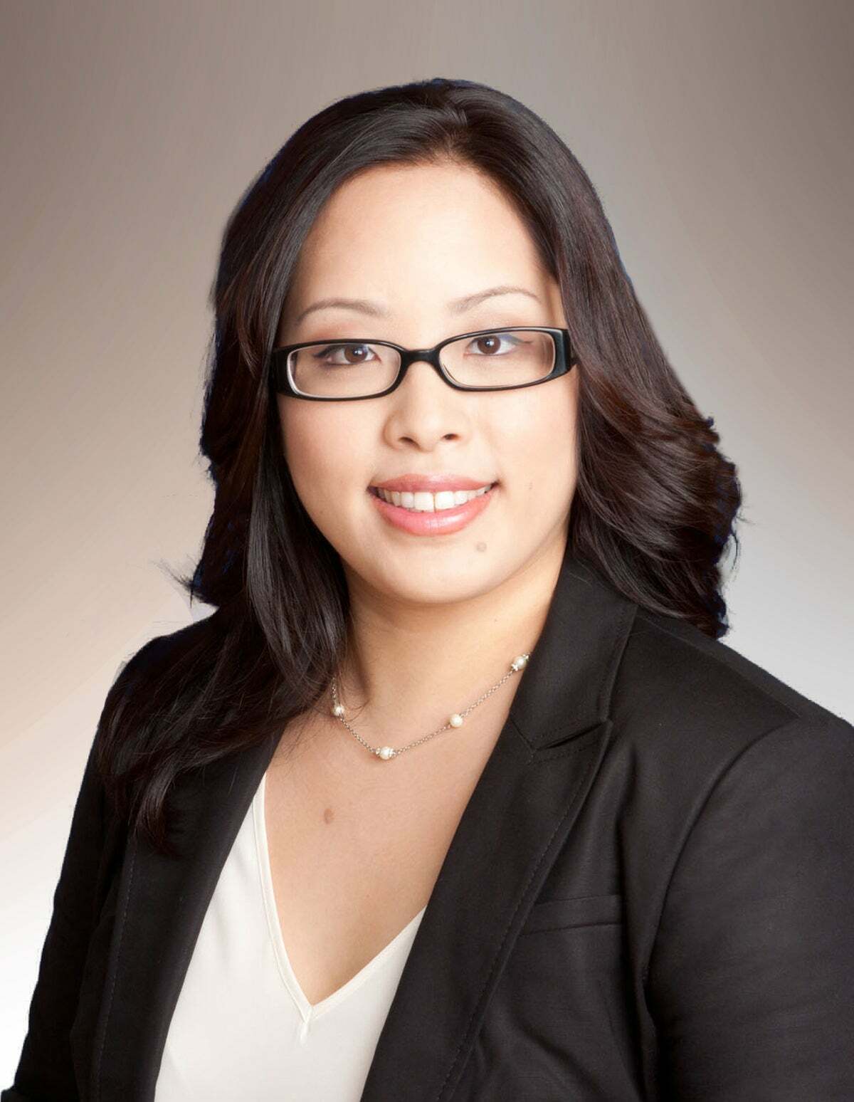 Judy C L Hwang, REALTOR® in Honolulu, Advantage Realty