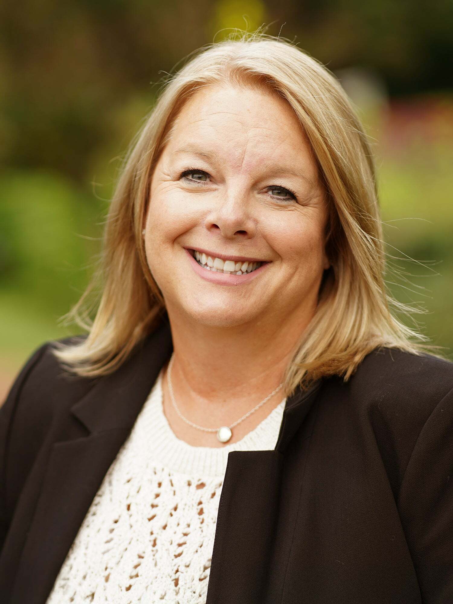 Julie Garrison, Real Estate Salesperson in Purcellville, McEnearney