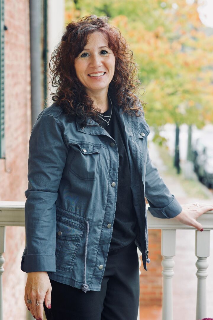 Adele Zeno, Real Estate Salesperson in Stafford, Elite