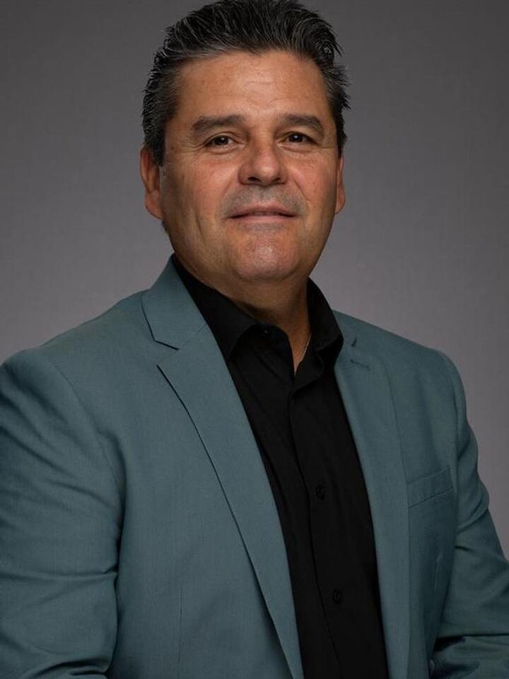 Jaime Fernandez, Real Estate Salesperson in Moreno Valley, Town & Country