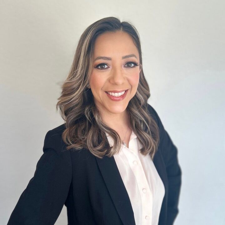 Cizel Armas Aldana, Real Estate Salesperson in Downey, LOTUS