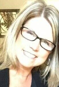 Tammy Keding, Real Estate Salesperson in Fulton, Leah's Signature