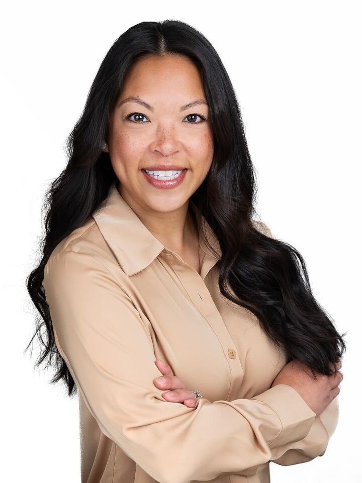 Cathy Kouloumoundras, Real Estate Salesperson in Oak Harbor, 360 Team