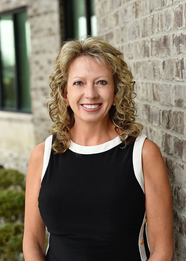Linda Hendershot, Real Estate Salesperson in Centerville, Heritage
