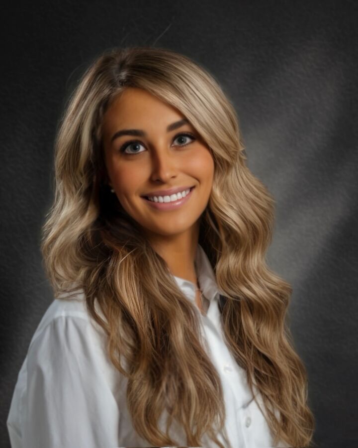 Alexandra Lang, Real Estate Salesperson in Fredericksburg, North East