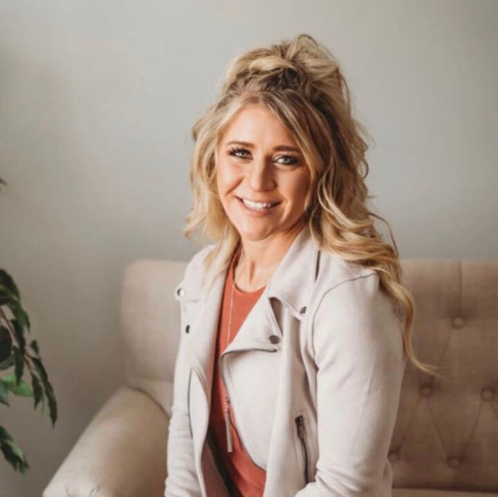 Syranda Wipf, Associate Real Estate Broker in Aberdeen, Northern Advantage Real Estate