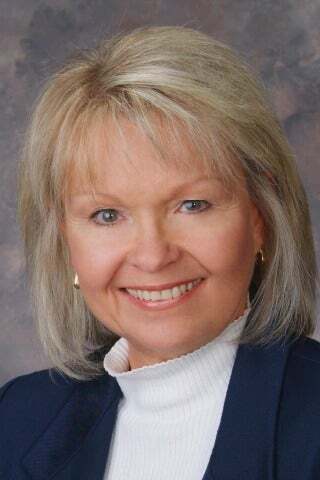 Linda Hippe, Associate Real Estate Broker in Prescott, Northland