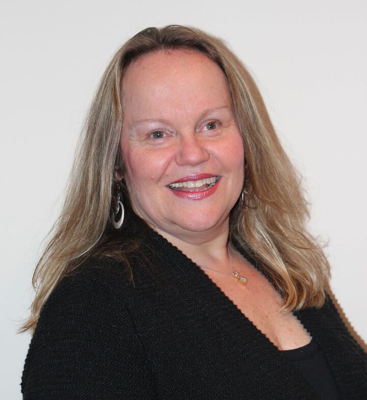 Joanne Capacyachi, Real Estate Salesperson in Lyndhurst, Venture Real Estate
