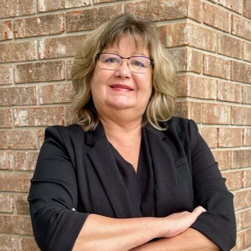 Nancy Conklin, Real Estate Salesperson in Cedar Falls, Signature Real Estate