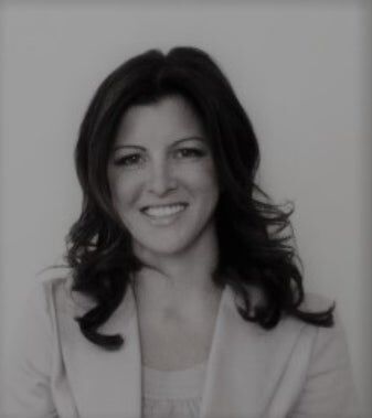 Tracy Nero, Real Estate Broker in Glen Ellyn, Gust Realty