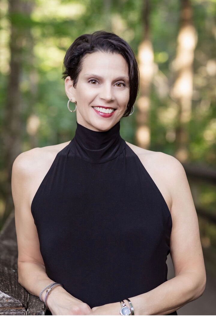 Emily Thompson, Real Estate Salesperson in Loris, Elliott Coastal Living