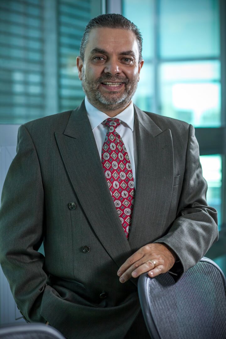 Enrique D'Oleire, Real Estate Salesperson in Chula Vista, Clarity