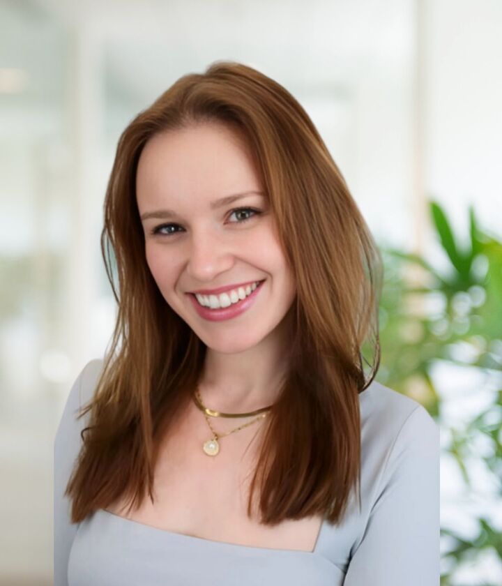 Katie Burnett,  in Fort Lauderdale, Florida 1st